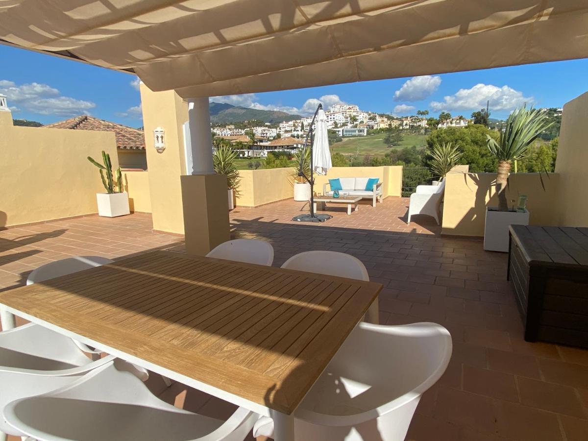 Huge Rooftop Solarium With See View - 3 Rooms Benahavís Exteriör bild