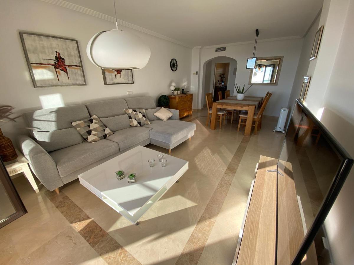 Huge Rooftop Solarium With See View - 3 Rooms Benahavís Exteriör bild
