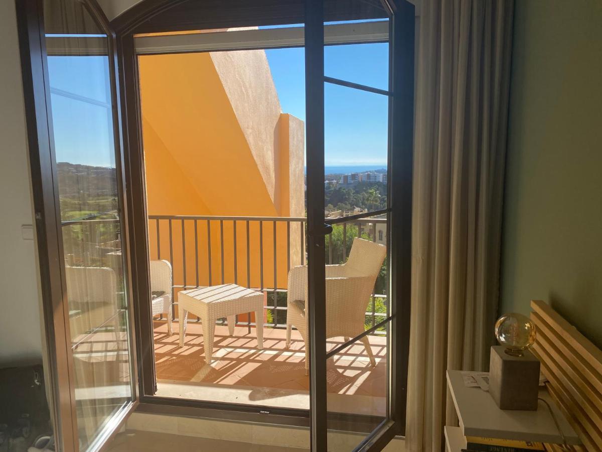 Huge Rooftop Solarium With See View - 3 Rooms Benahavís Exteriör bild